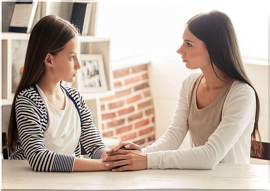 A mother who talks to her daughter. 