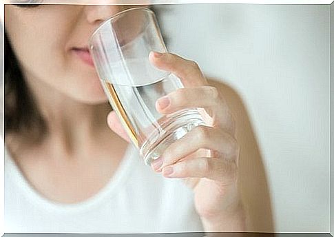 Drink water to cleanse your kidneys.