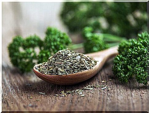 Parsley infusions are excellent against osteoporosis.