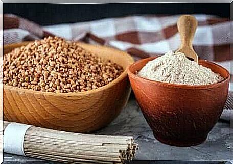 Buckwheat is a gluten-free food.  It also provides significant amounts of antioxidants.