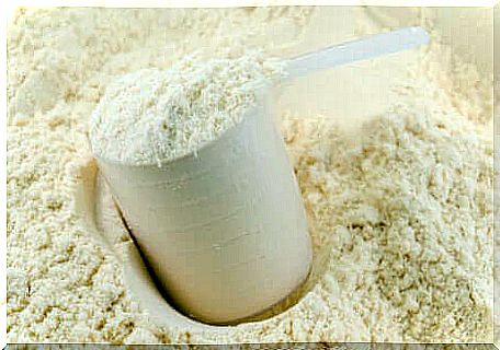 Powdered calcium caseinate.